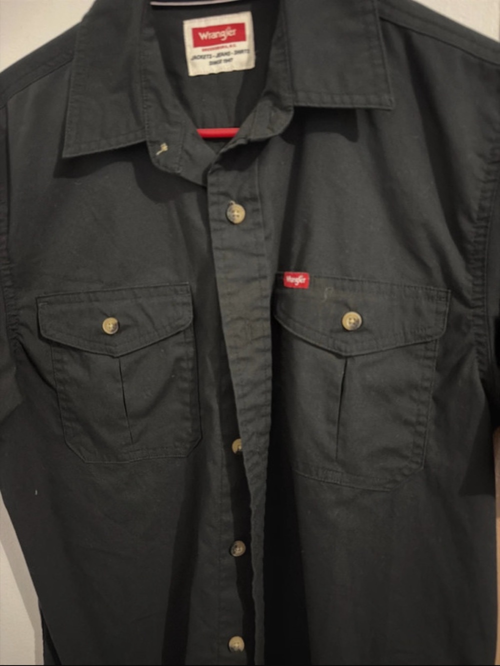 Wrangler Black Button-Down Work Shirt with Chest Pockets